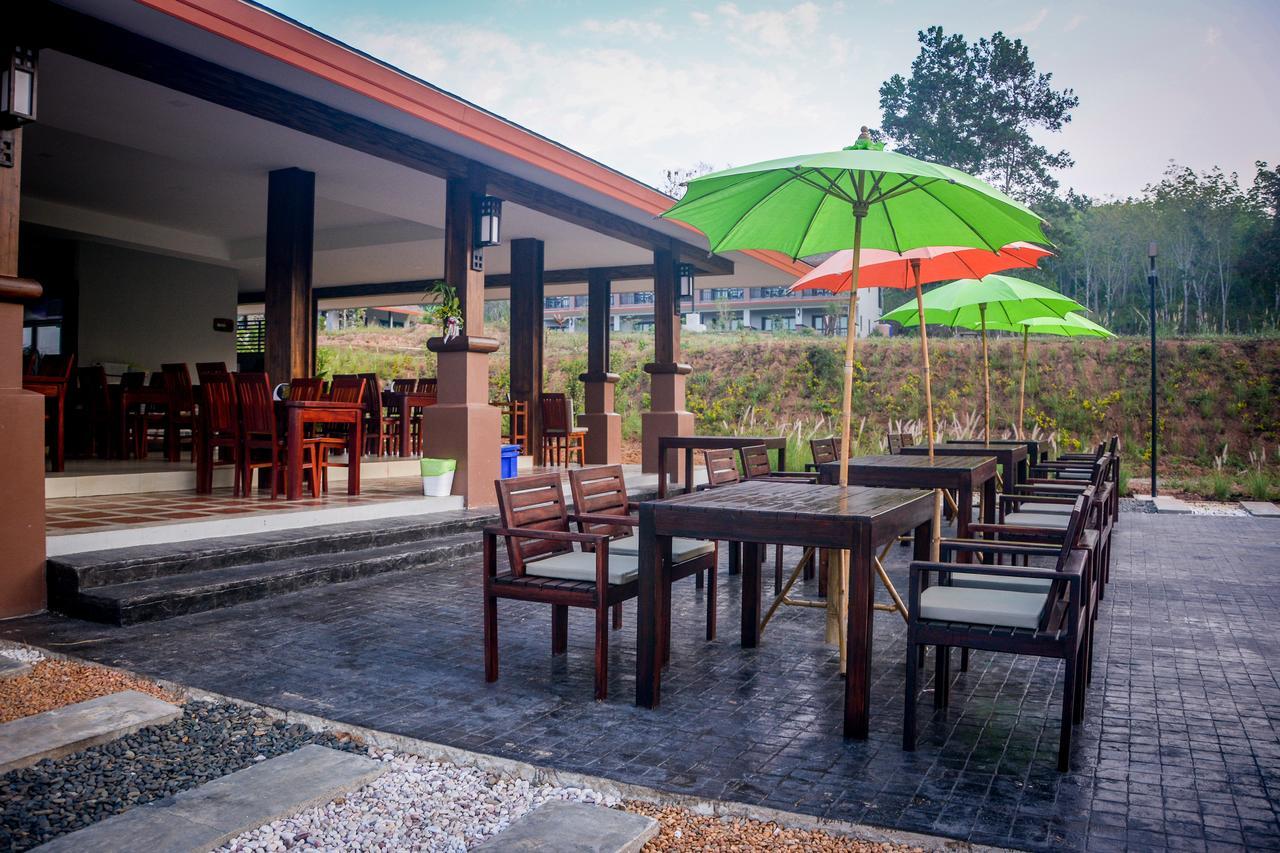 Phu Chom Mork Resort Szangkhlaburi Kültér fotó
